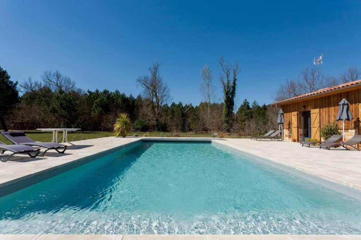 カルカン Domaine De La Grange Bed & Breakfast エクステリア 写真